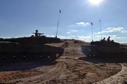 Tanklar Suriye’ye girdi