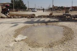 Kızıltepe Sanayi Mahallesi sakinlerinden belediyeye yol tepkisi video foto