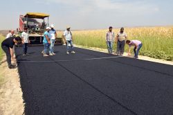 Batman'da yol çalışmaları sürüyor