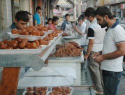 Halka Tatlıda Ramazan Bereketi