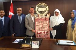 Filistinli heyetten Memur-Sen'e ziyaret