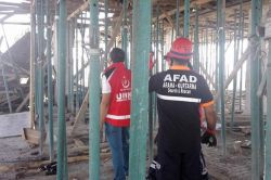 İskele çöktü: 5 işçi yaralandı