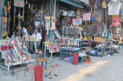 Bıçak satıcıları işlerin durgunluğundan şikâyetçi