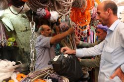 Yarım asırdır ekmeğini  kendir ipinden çıkarıyor