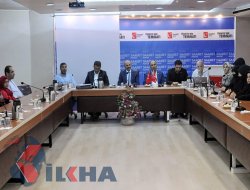 “Êm nevisiyên vê welatê nînin”