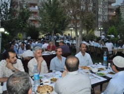Basın ve STK'lar Mustazaflar Cemiyeti iftarında Buluştu