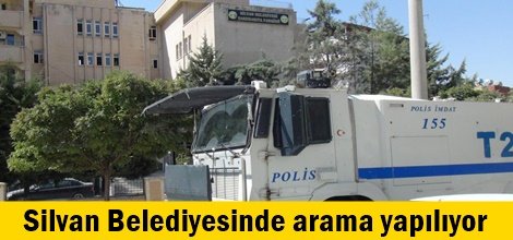 Silvan Belediyesinde arama yapılıyor