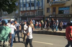 Sur’da HDP’lilerin basın açıklamasına müdahale