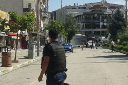 Van’da bombalı saldırı