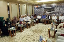 Diyanet İşleri Başkanı Görmez Mekke’de basın mensuplarıyla bayramlaştı