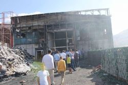 Depo olarak kullanılan bir işyerinde yangın çıktı