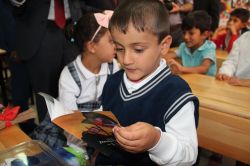 Van’da ilk ders zili çaldı