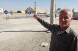 Yanlış konulan yön levhaları sürücüleri şaşırttı