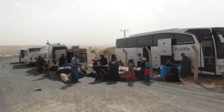 Mülteci kampı çalışanlarını işsizlik endişesi sardı