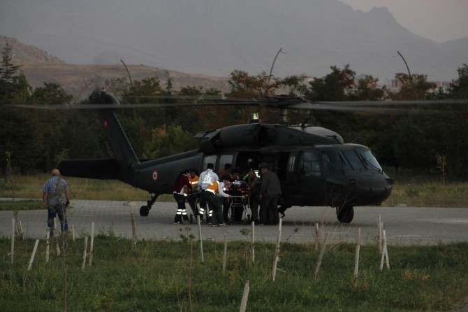 Van Başkale’de çatışma: 3 korucu yaralı