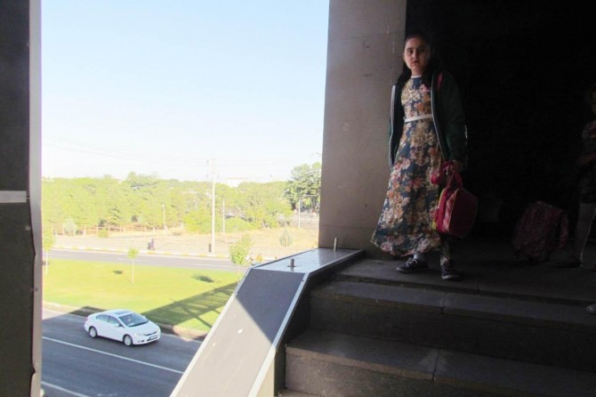 Siverek'te korkulukları olmayan üst geçit tehlike saçıyor