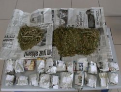 Bingöl'de Esrar İle Kaçak Sigara Yakalandı