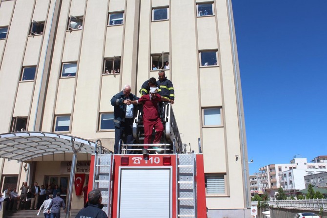 Adıyaman Kahta'daki yangın tatbikatı gerçeği aratmadı