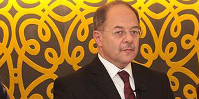 Eşi özel sektörde çalışan hekimler nakil isteyemeyecek