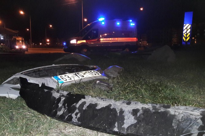 Şanlıurfa’da kaza yapan sürücü saatlerce kurtarılmayı bekledi