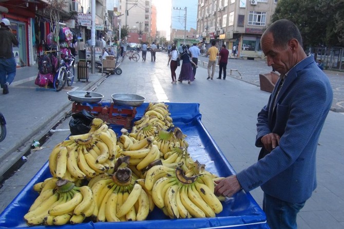Kızıltepe'de hırsızlar engelli seyyar satıcının ekmeğine göz dikti