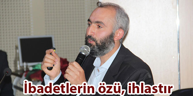 Namazında gevşek davranan bir baba çocuğuna nasıl örnek olabilir