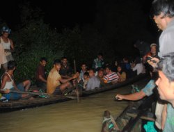 Arakan'da Katliamdan Kaçış Devam Ediyor