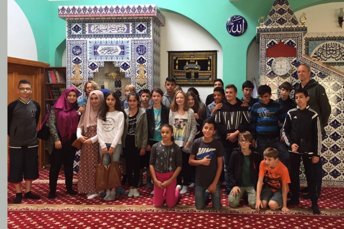 Almanya’da açık cami günü etkinliği