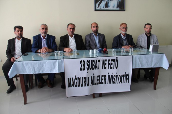 28 Şubat ve FETÖ mağduru mahkûm aileleri basınla bir araya geldi