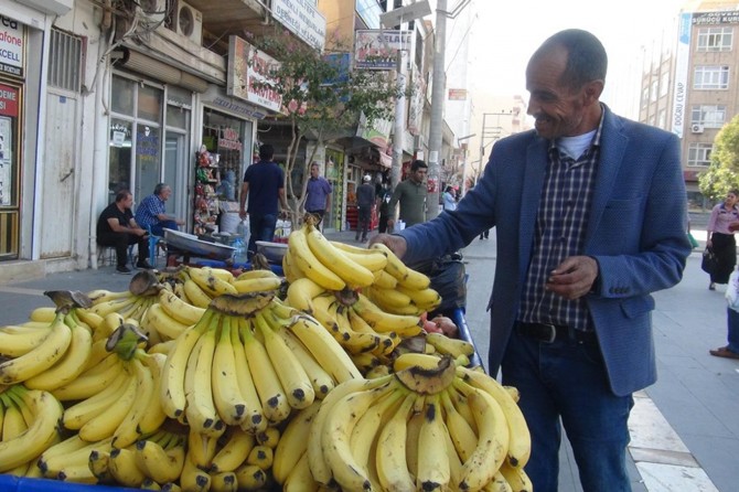 Kızıltepe'de engelli seyyar satıcının mağduriyeti giderildi