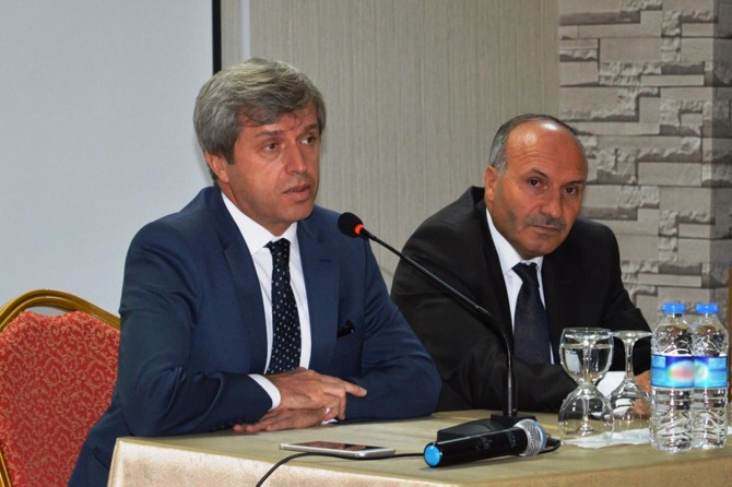 Sınıfları ideolojik propagandalara terk etmeyeceğiz