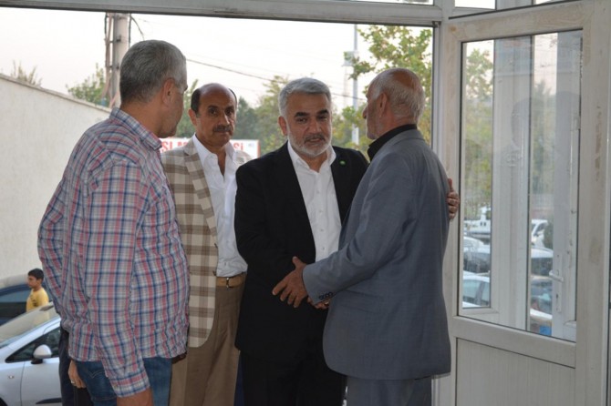 Zekeriya Yapıcıoğlu taziyeleri kabul etti