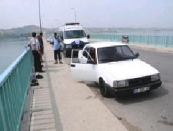 Çatalan Köprüsünde Kuşkulu Araç