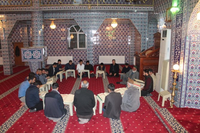 Doğubayazıt'ta Yasinler Sabah namazında buluştu