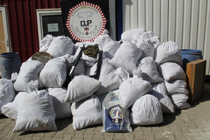 Diyarbakır’da  uyuşturucu ticareti yapan 30 kişi tutuklandı