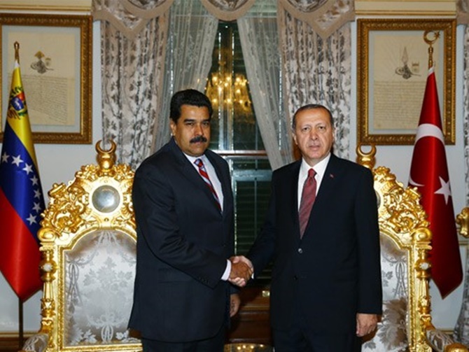 Cumhurbaşkanı Erdoğan, Maduro ile görüştü