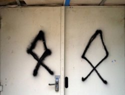 Fransa'da Camiye Irkçı Saldırı