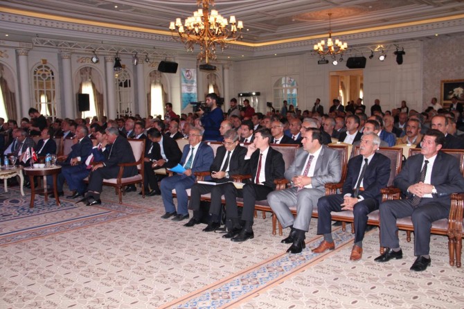 Van’da Esnaf ve Sanatkârları Bilgilendirme Toplantısı yapıldı