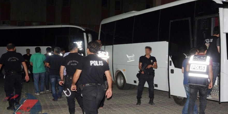 Siirt'te 2 rütbeli asker gözaltına alındı