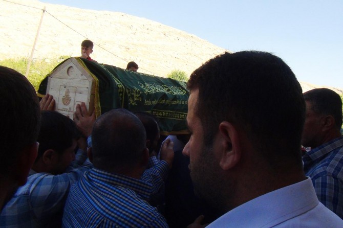 Silvan’daki kavgada ölenler defnedildi