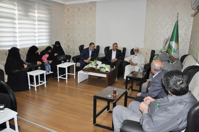 FETÖ, nüfuzunu Müslüman camiaları bertaraf etmek için kullandı