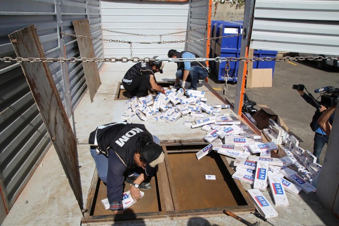 Diyarbakır'da gümrük kaçağı sigara, cep telefonu ve akaryakıt ele geçirildi