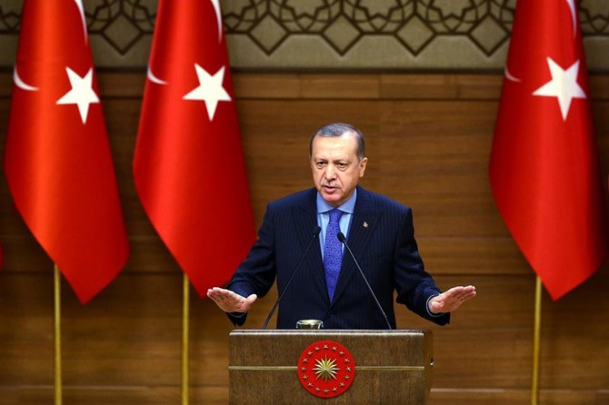 İstiyorlar ki Türkiye yerinde otursun, payına düşen bedeli ödesin