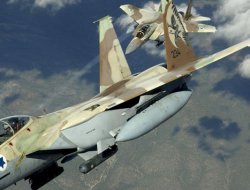 israil, Yine Gazze`yi Vurdu : 13 Şehid