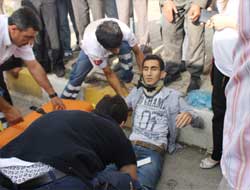 Halk Otobüsü Kamyona Çarptı: 14 Yaralı