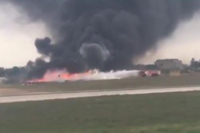 AB yetkililerini taşıyan uçak düştü