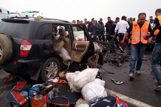 Li Bidlîsê qezaya trafîkê: 3 mirî 9 birîndar