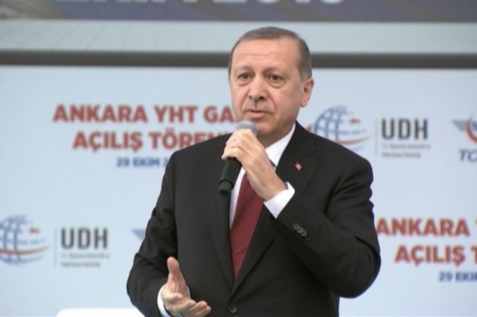 Diplomasinin sahte dili, gülen yüzlerin riyakârlığı bir şey ifade etmiyor