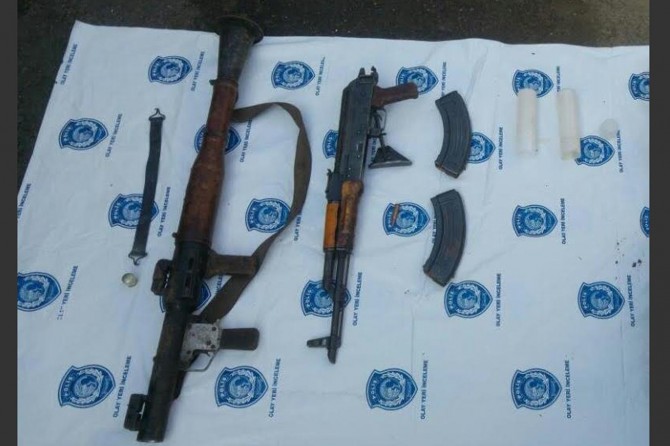 Diyarbakır’da polis zırhlı aracına roketatar ile saldıran PKK’li ölü ele geçirildi