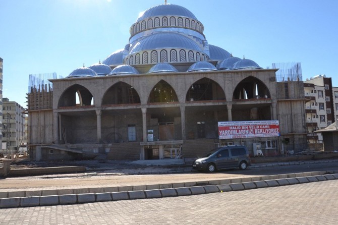Siverek Halit Bin Velid Camii yardım bekliyor